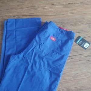 Dickies Blue Scrubs pants NWT Medium unisex